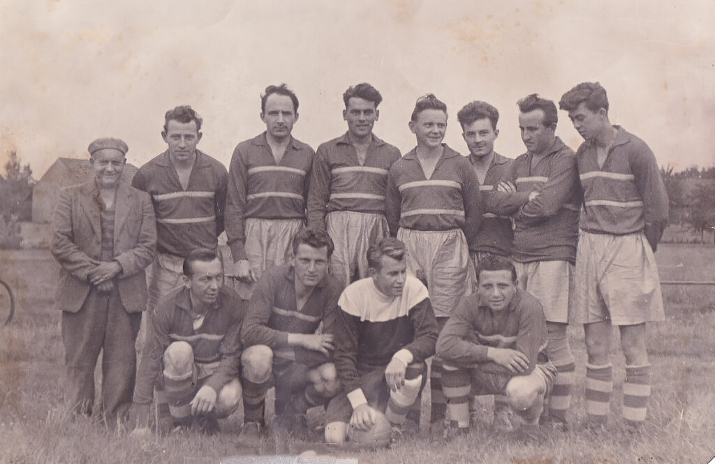 I. mužstvo Slavoje Velim – přeborník okresu roku 1955